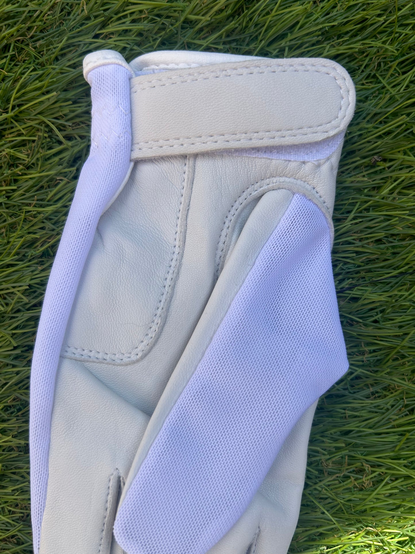 Brand new ladies tan through gloves